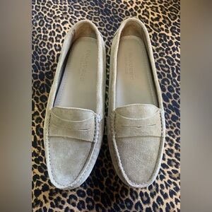 Women’s Tan Beige Suede Loafers by Scarosso
Size 39 (US 8) 
Made in Italy